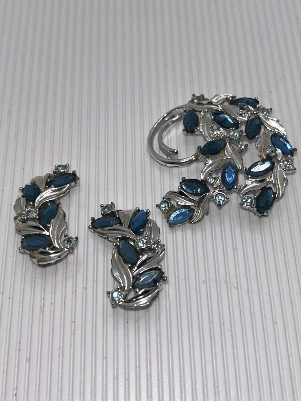 Sarah Coventry silver tone